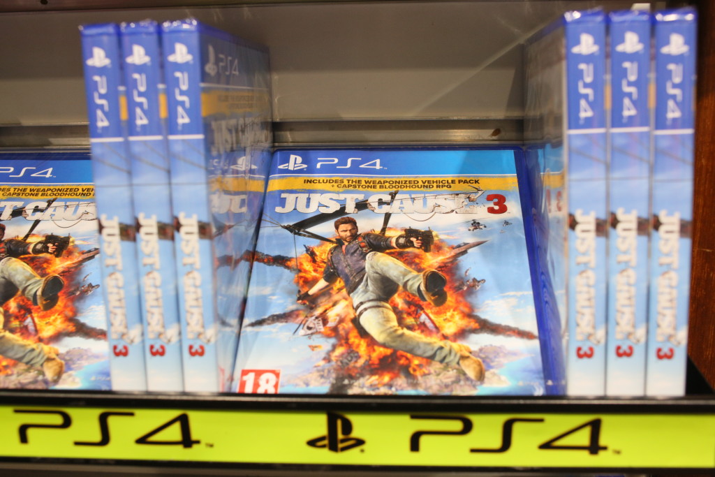 iLL at Just Cause 3 and Rainbow Six Siege Midnight Launch