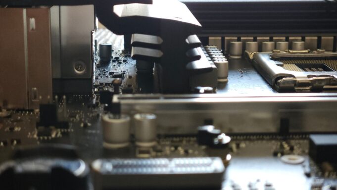 MSI MAG Z790 Tomahawk MAX WiFi Motherboard Review