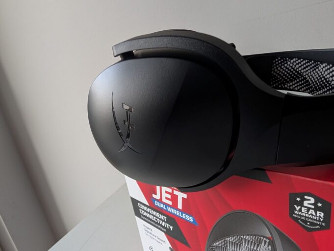 HyperX Cloud Jet Review: The Best Wireless Gaming Headset Under ₹4,500?