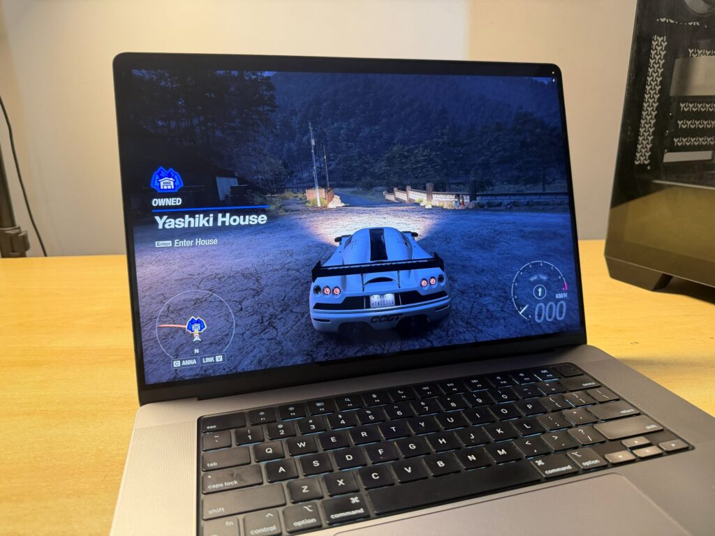 M1 MacBook Pro 16 running Forza Horizon 6 through GeForce Now